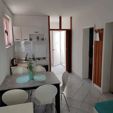 Iva Apartament Podaca